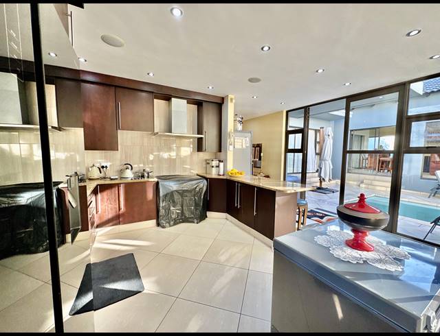 4 BEDROOM HOUSE FOR SALE IN ASPEN HILLS
